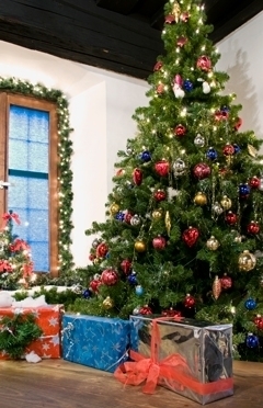 Украсить ёлку и дом к Новому году