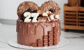 Торт на день рождение